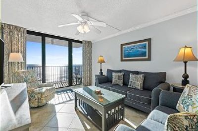 Pelican Walk 610